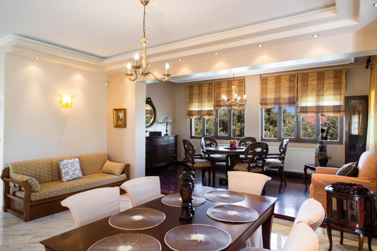 Villa Luxury Rustic Mountain View